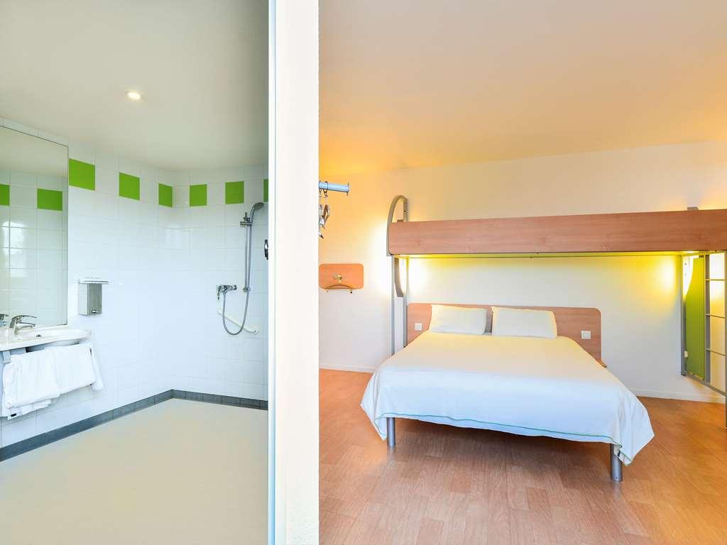 Ibis Budget Nanterre La Defense Room photo