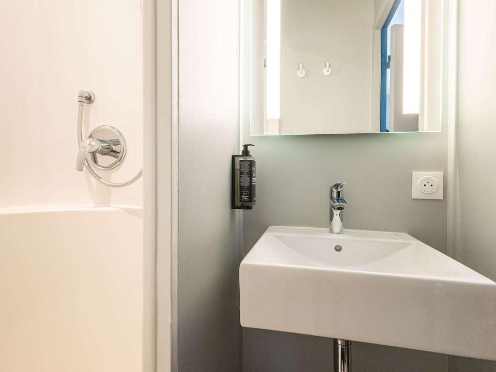Ibis Budget Nanterre La Defense Room photo