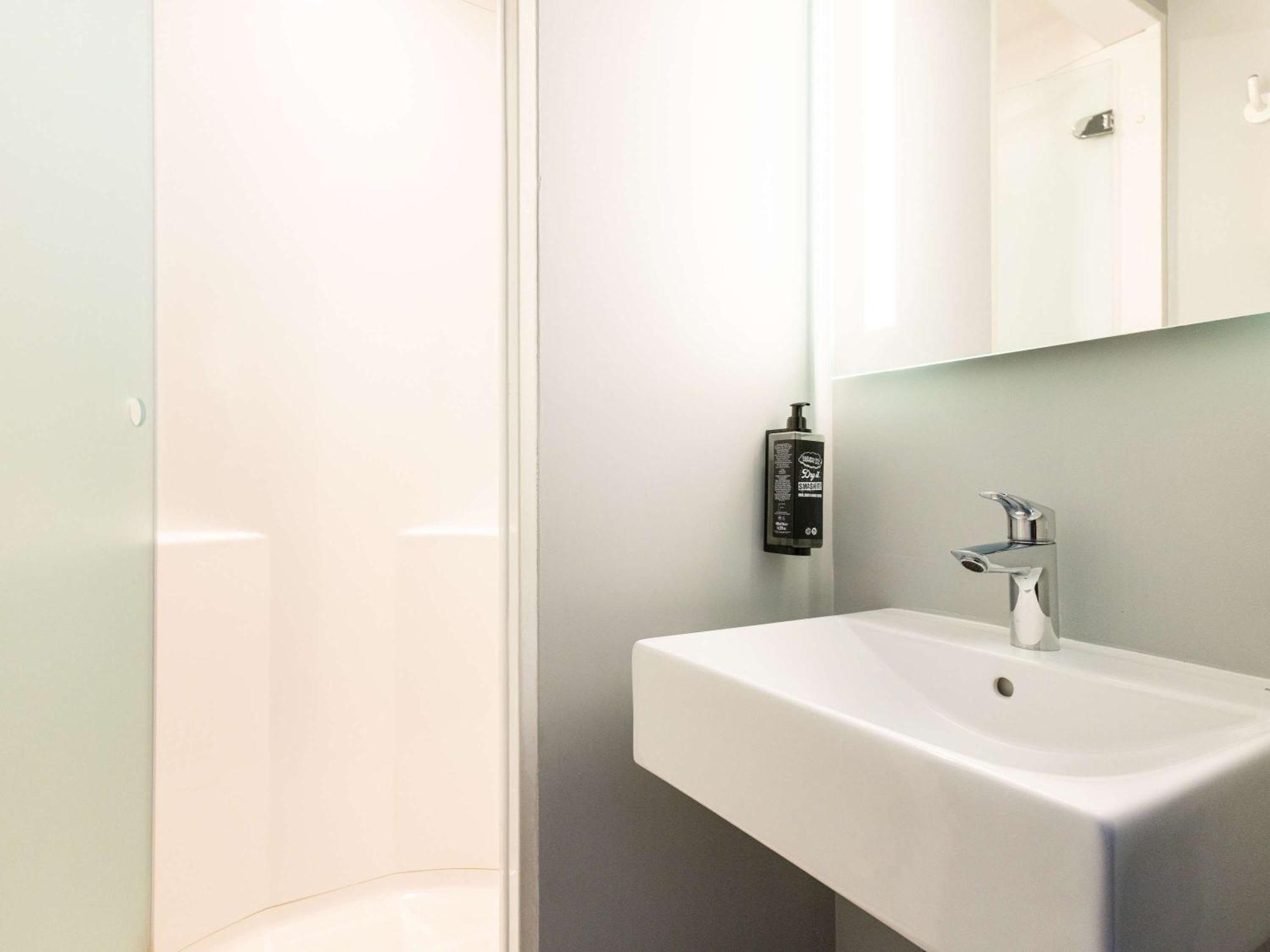 Ibis Budget Nanterre La Defense Exterior photo