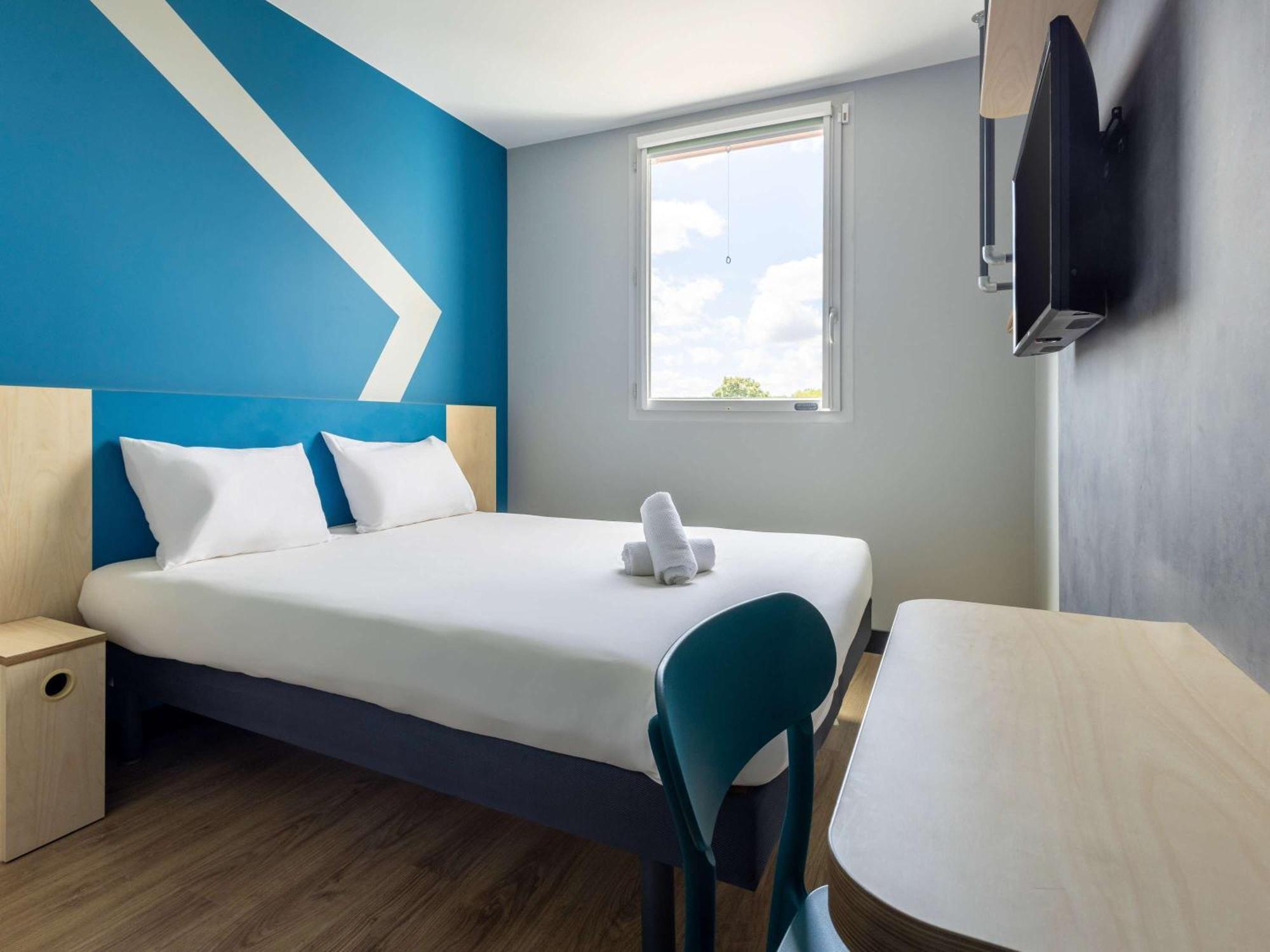 Ibis Budget Nanterre La Defense Exterior photo