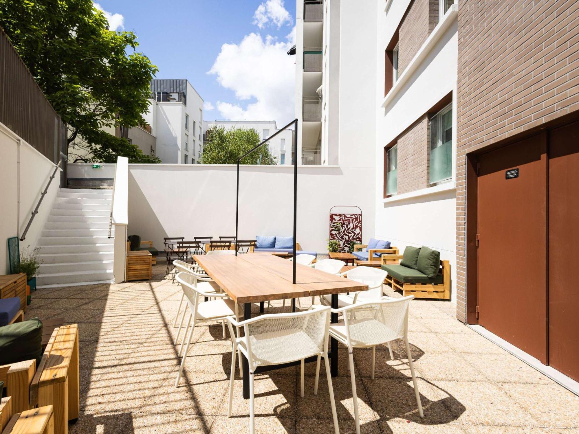 Ibis Budget Nanterre La Defense Exterior photo