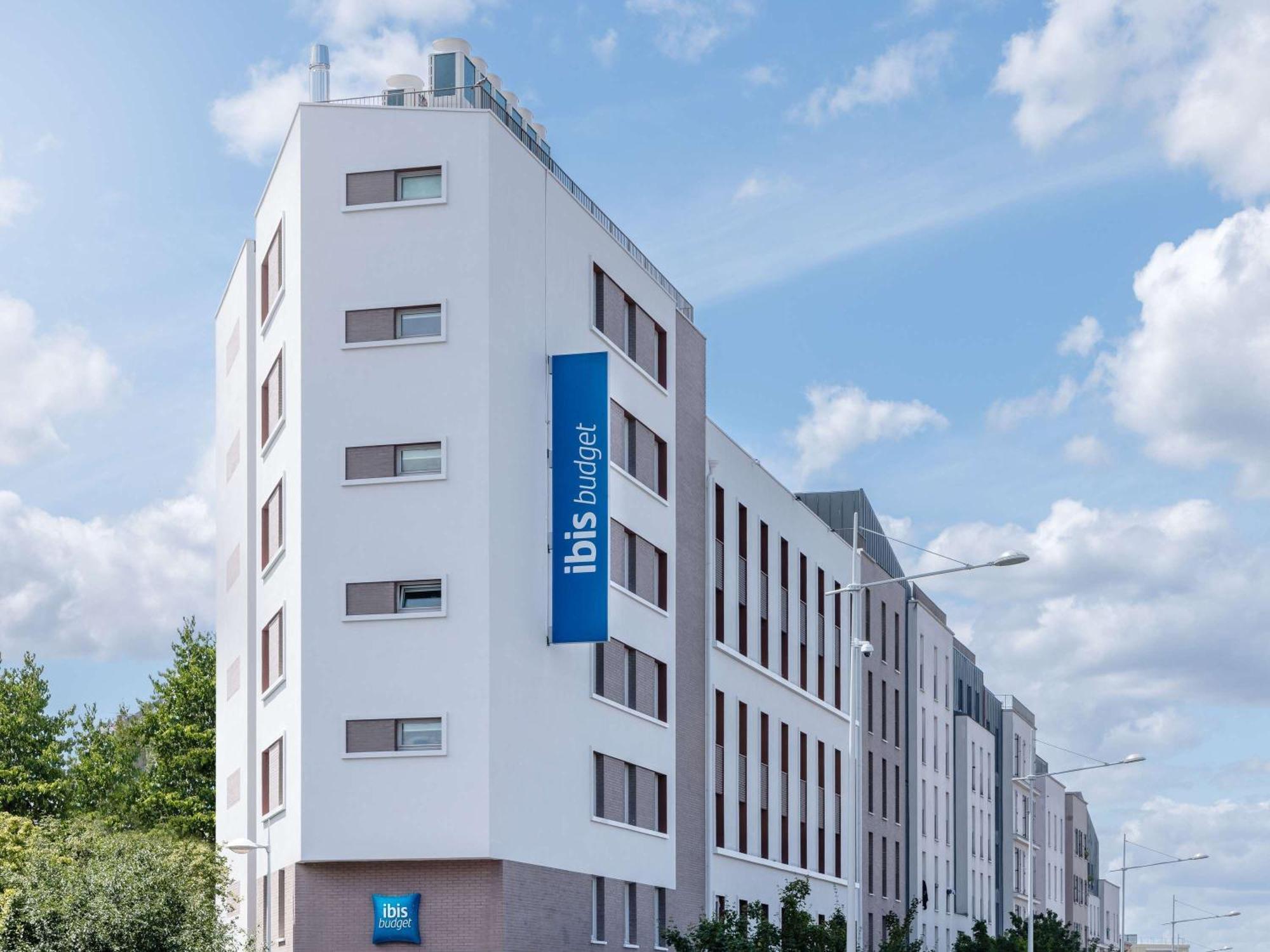 Ibis Budget Nanterre La Defense Exterior photo