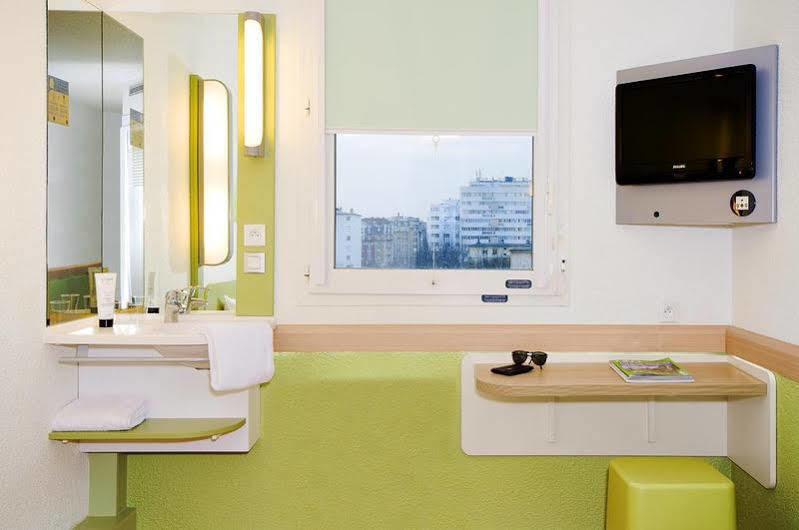 Ibis Budget Nanterre La Defense Exterior photo